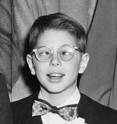 Leonard as kid crossing his eyes