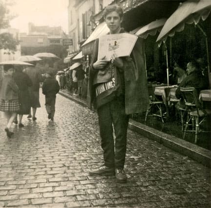 leonard_paris16 Selling NY Times in Montmartre