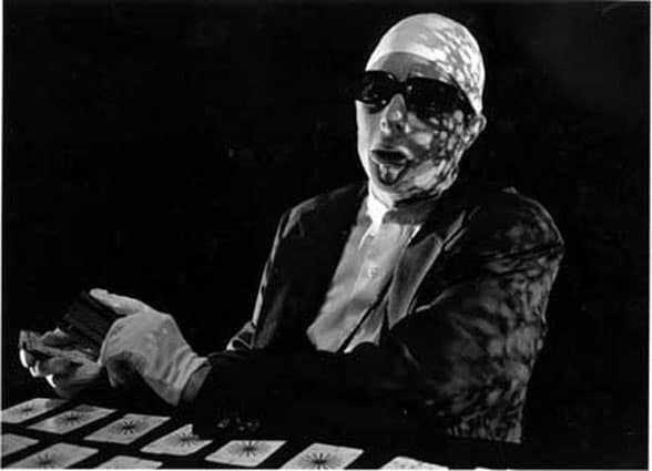 performances17 Meantime - 1984