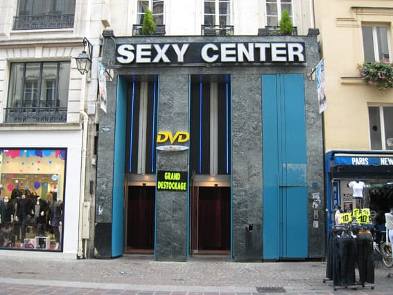 paris_color176 Sexy Center