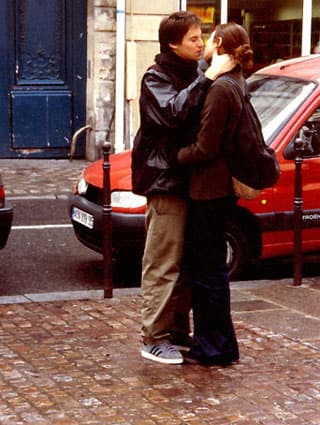 paris_color205 Street Kiss