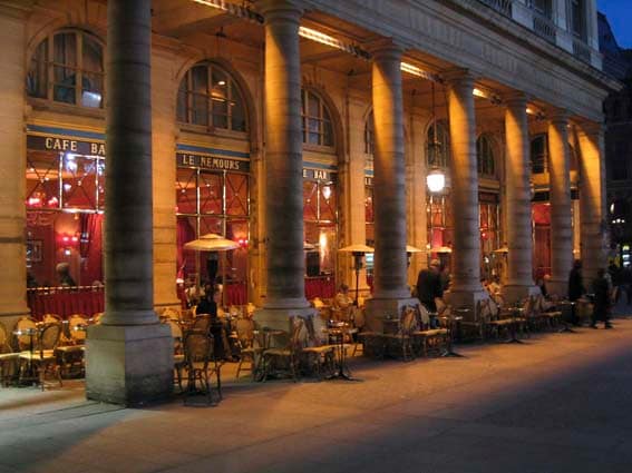paris_color27 Café Nemours